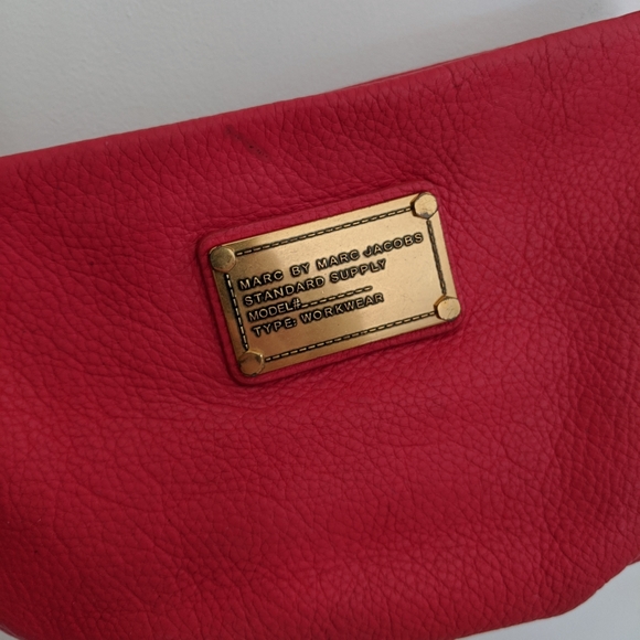 Marc by Marc Jacobs Red Crossbody Leather Bag - Picture 10 of 12